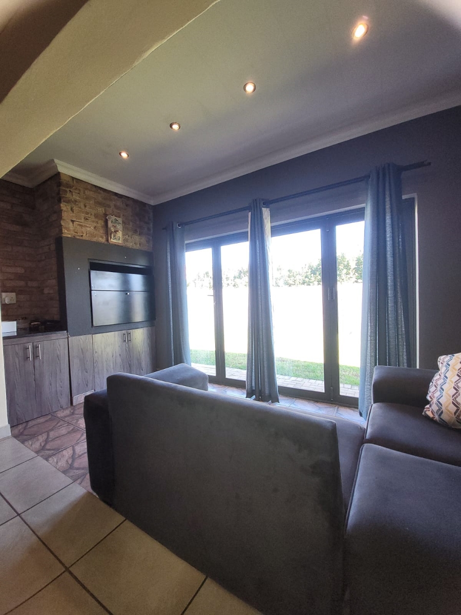 3 Bedroom Property for Sale in Grimbeeck Park North West